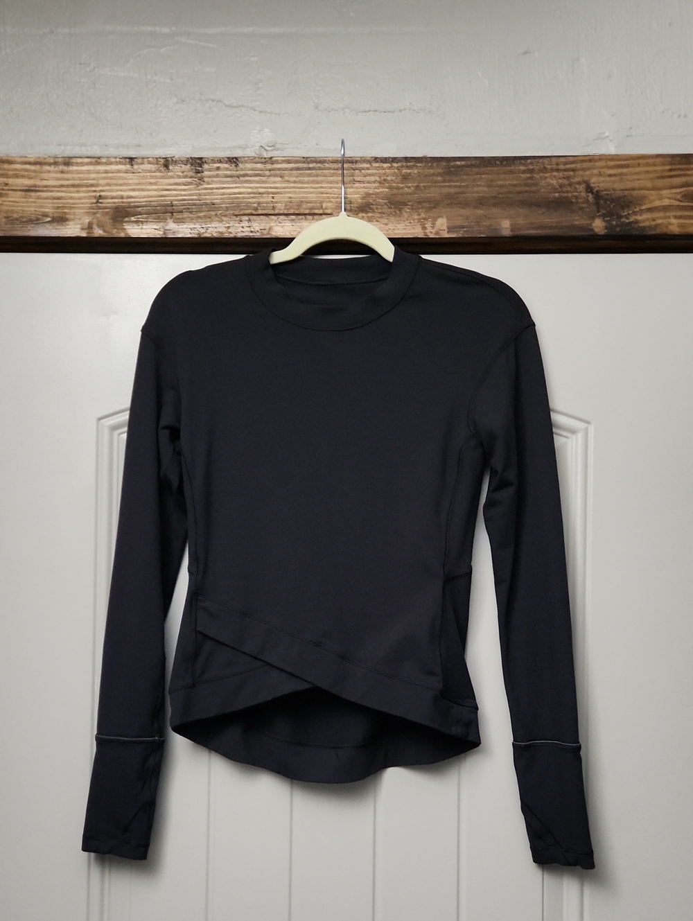 ❤️LuLuLemon Close To Crossing LS Black RULU Running Top Crop Wrap Hem Women XS